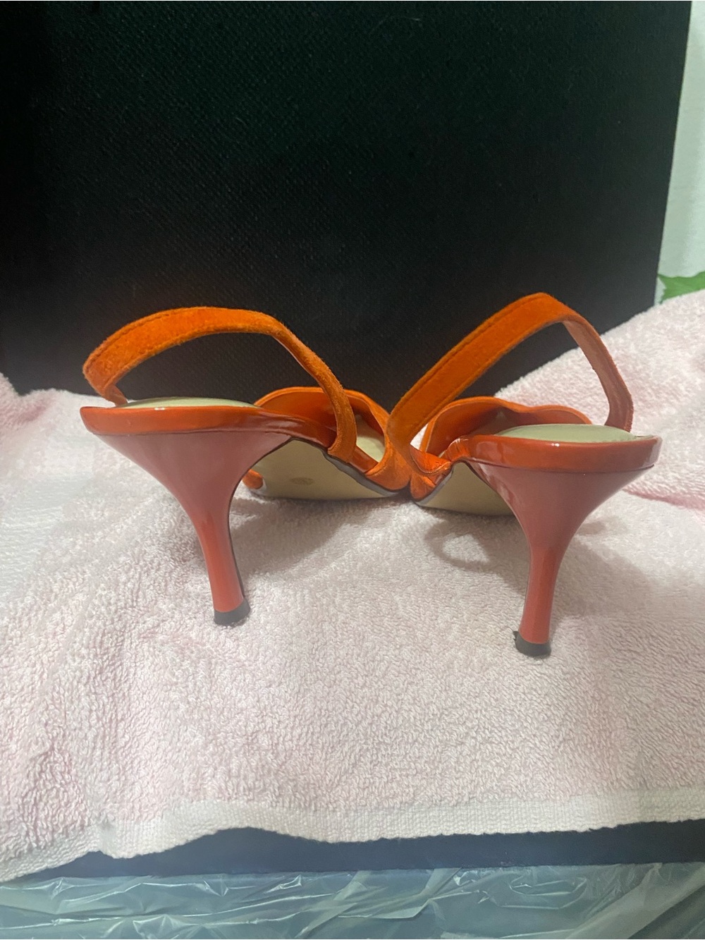 Liz Claiborne Pointed Slingback Pumps in Bright Orange Suede - Picture 3 of 5
